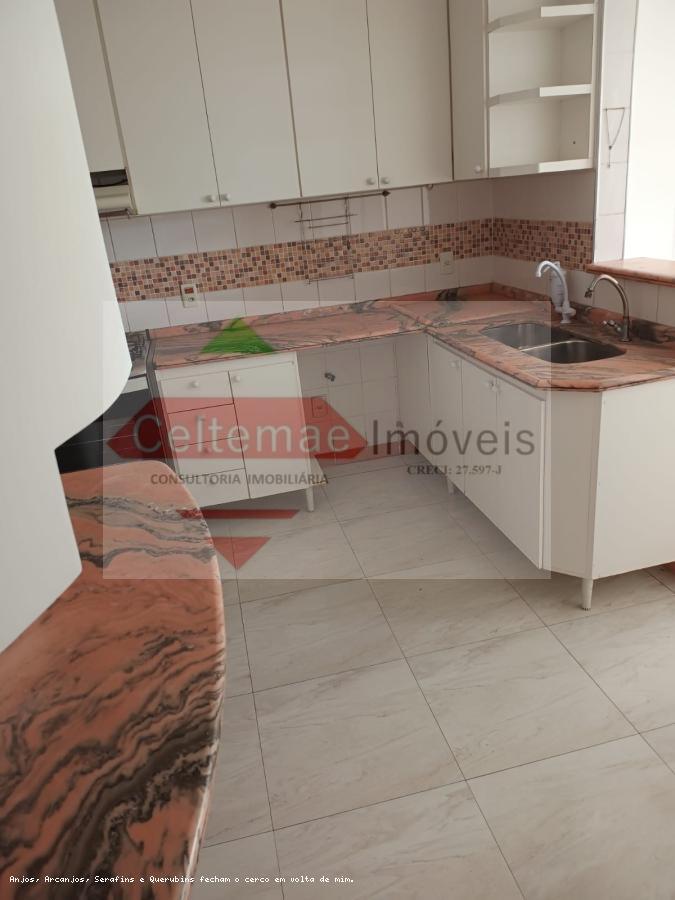 Apartamento à venda com 5 quartos, 282m² - Foto 2