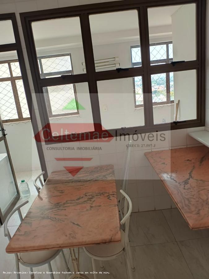 Apartamento à venda com 5 quartos, 282m² - Foto 4