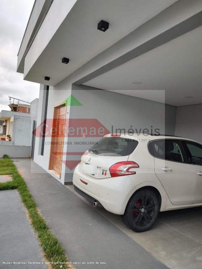 Casa de Condomínio à venda com 3 quartos, 193m² - Foto 1