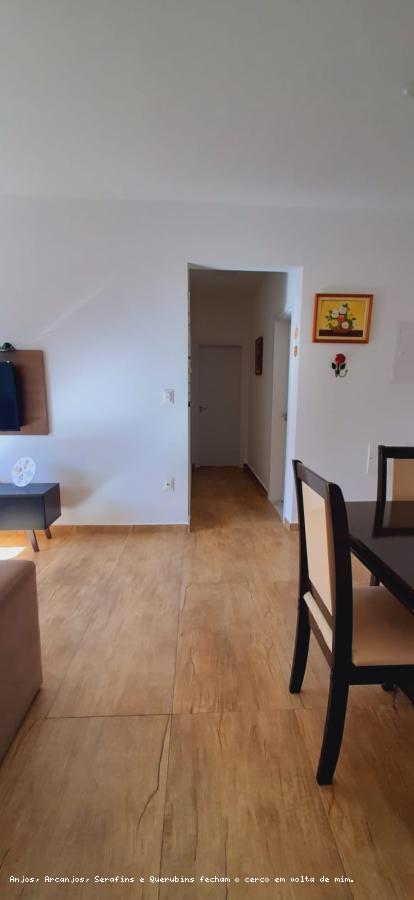 Apartamento à venda com 2 quartos, 76m² - Foto 9