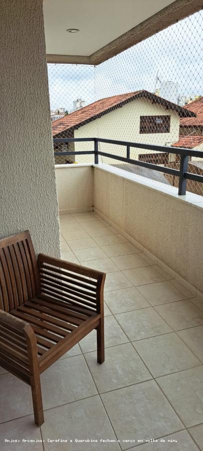 Apartamento à venda com 2 quartos, 70m² - Foto 2