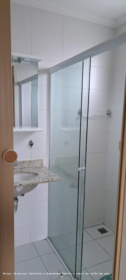 Apartamento à venda com 2 quartos, 70m² - Foto 13